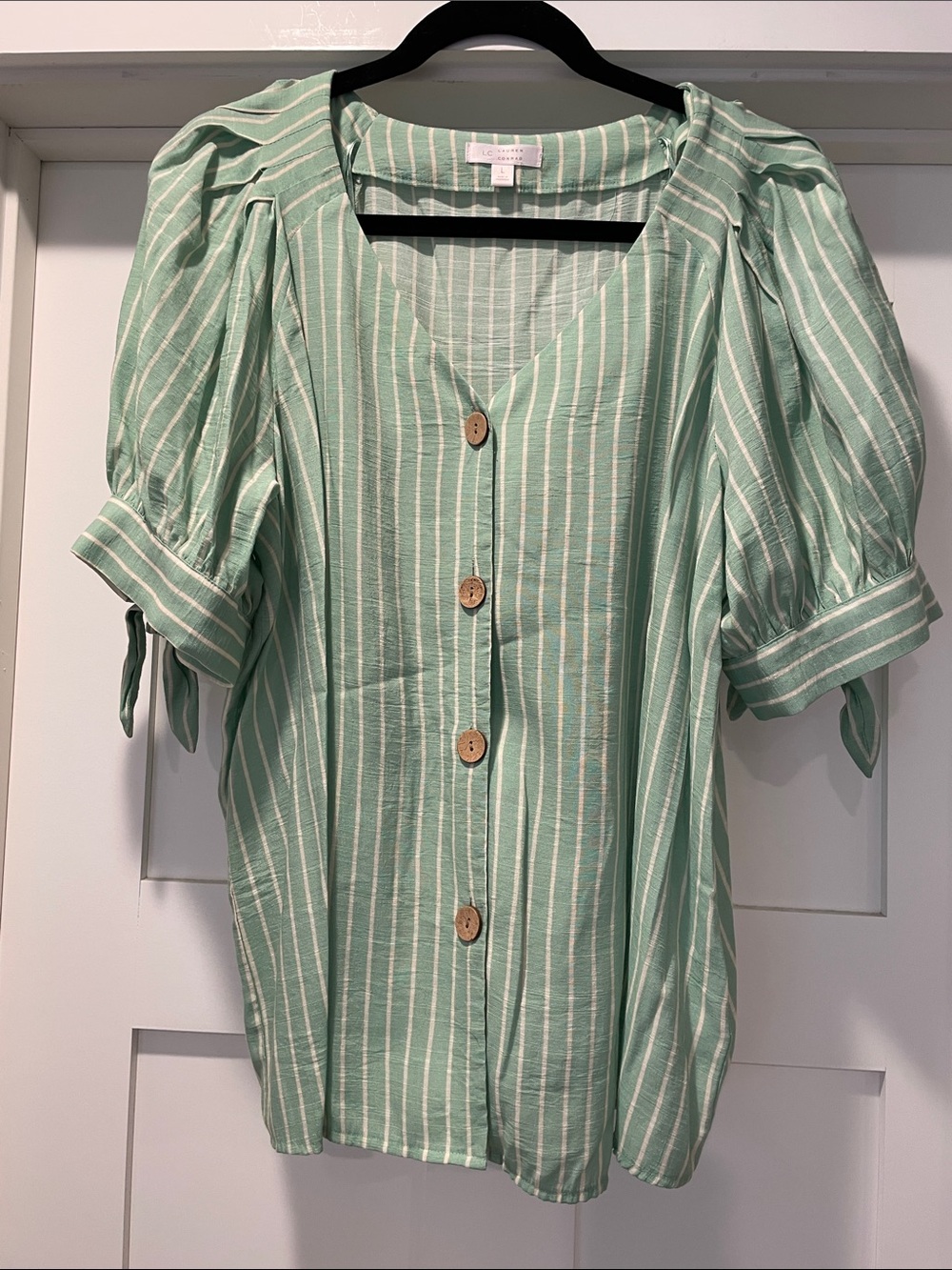 LC Lauren Conrad Mint Green Striped Button-Front Puff Sleeve Top - size large
